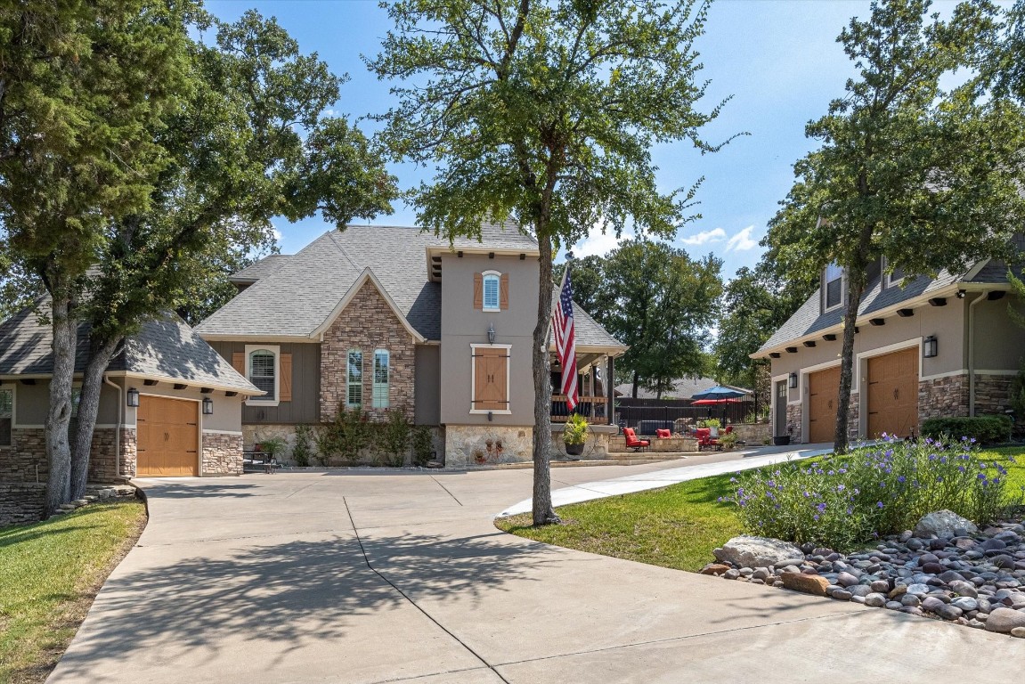 3927 Laramie Drive Granbury TX 76049