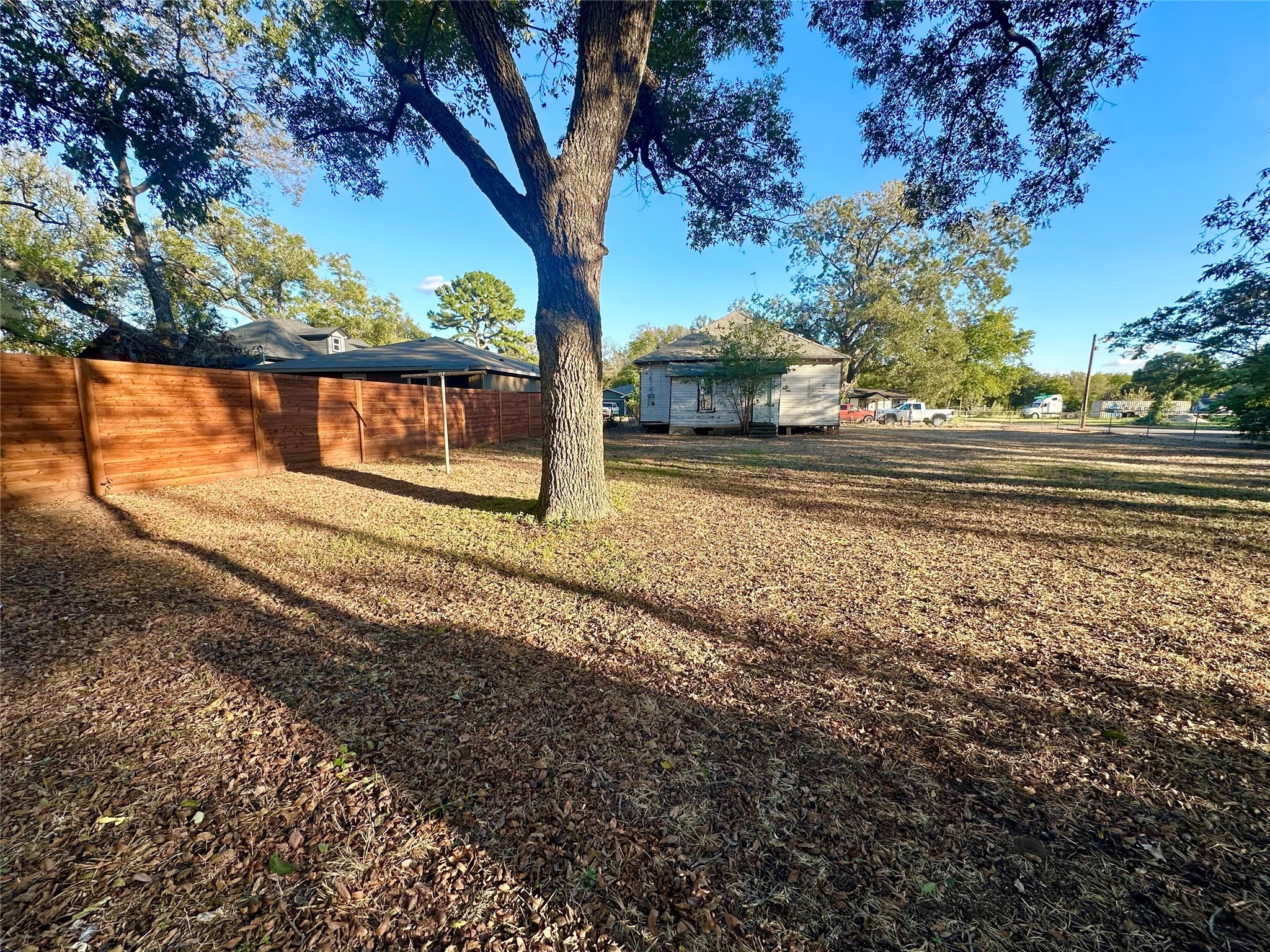 1000 & 1002 E Calhoun Avenue Waco TX 76704
