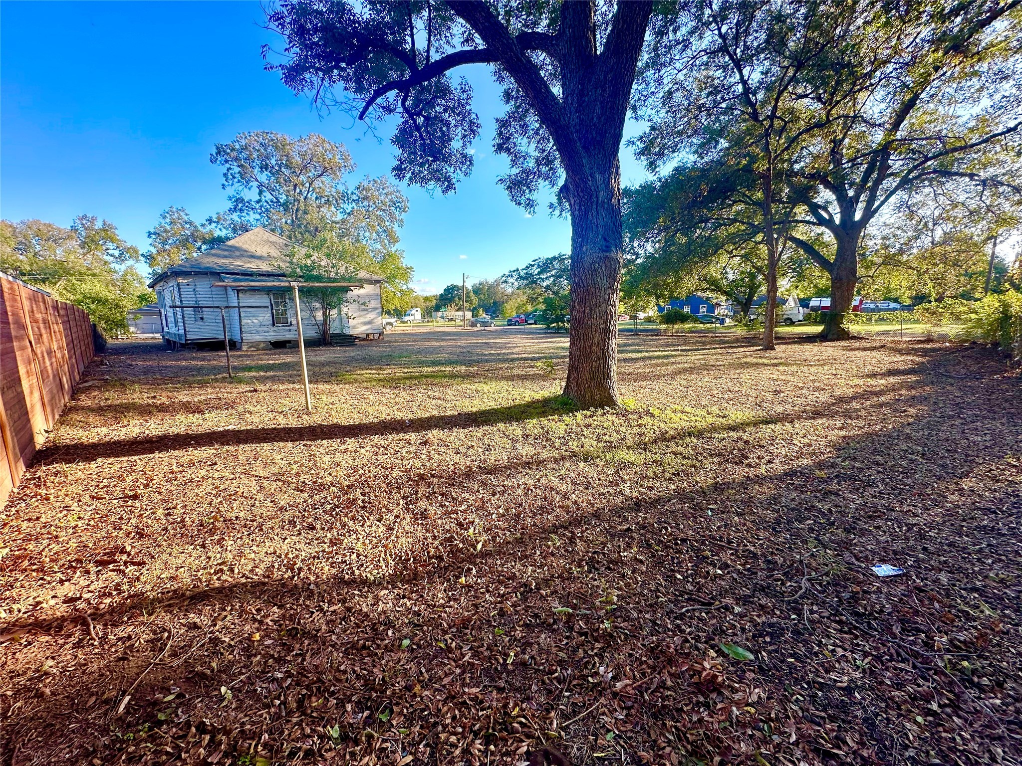 1000 & 1002 E Calhoun Avenue Waco TX 76704