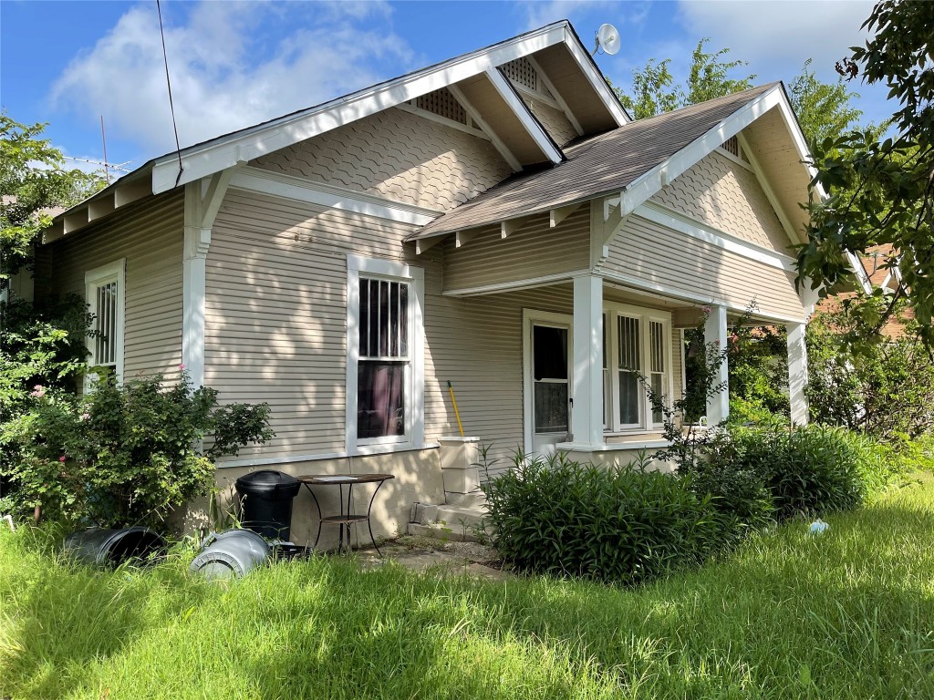 207 N Hill Street Itasca TX 76055