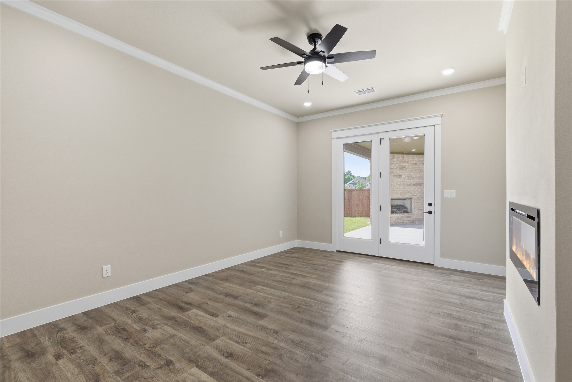 709 Anne Road Van Alstyne TX 75495