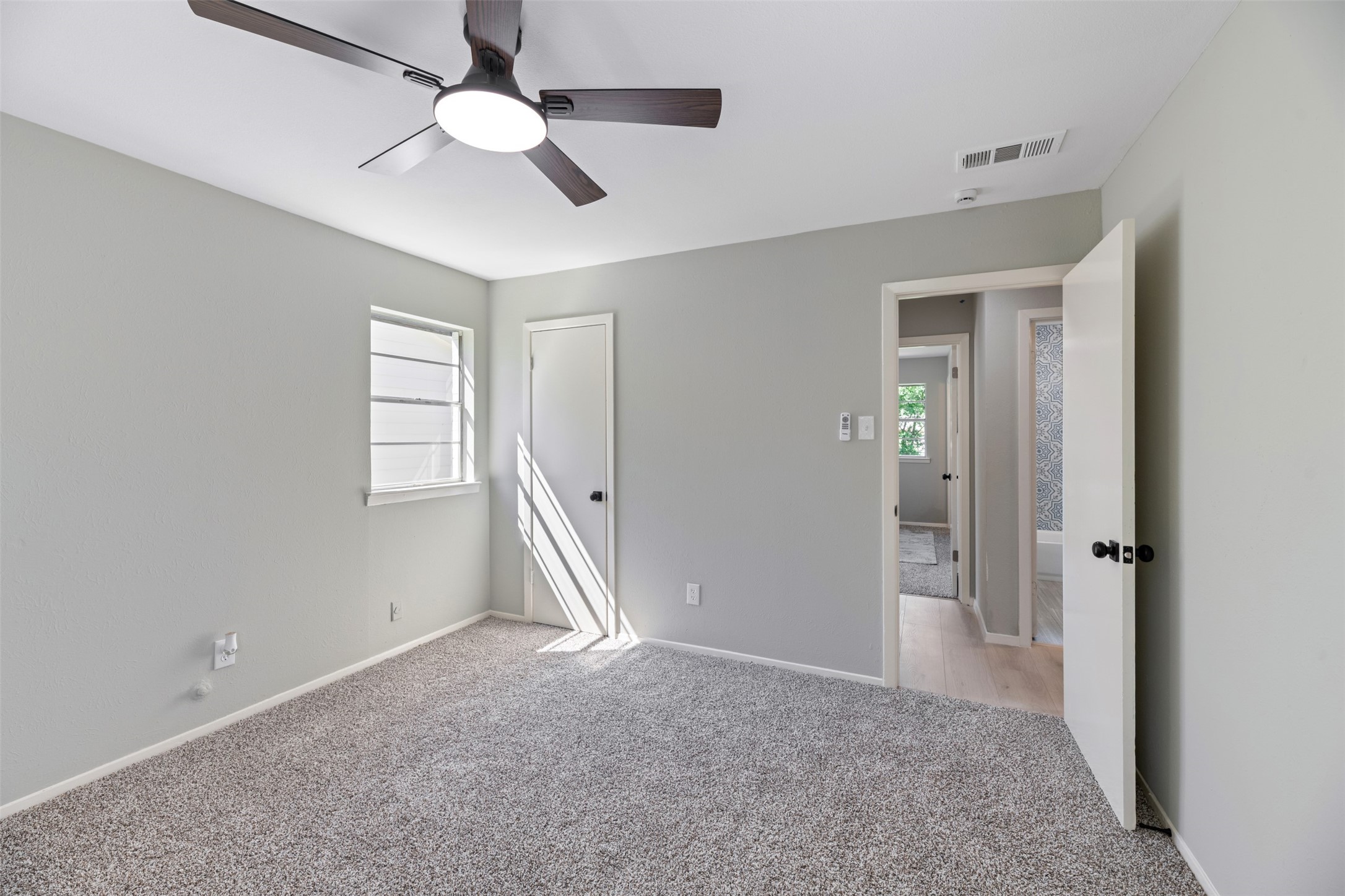 617 NW Newton Drive Burleson TX 76028