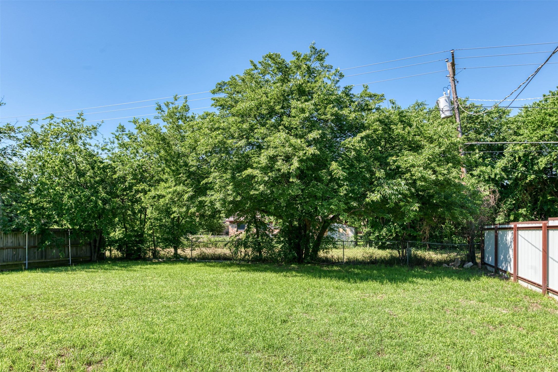 617 NW Newton Drive Burleson TX 76028