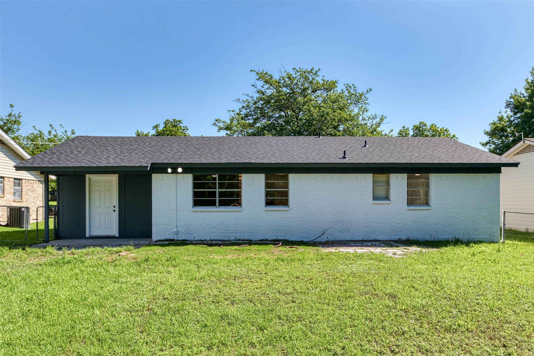617 NW Newton Drive Burleson TX 76028