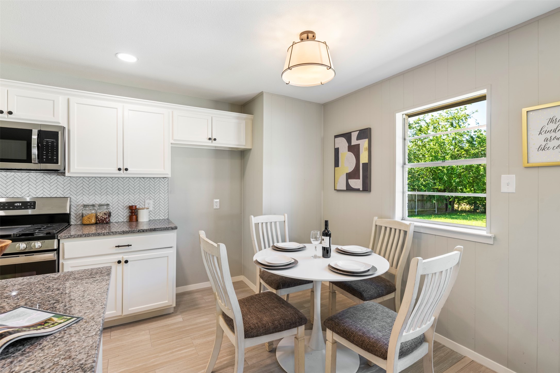 617 NW Newton Drive Burleson TX 76028