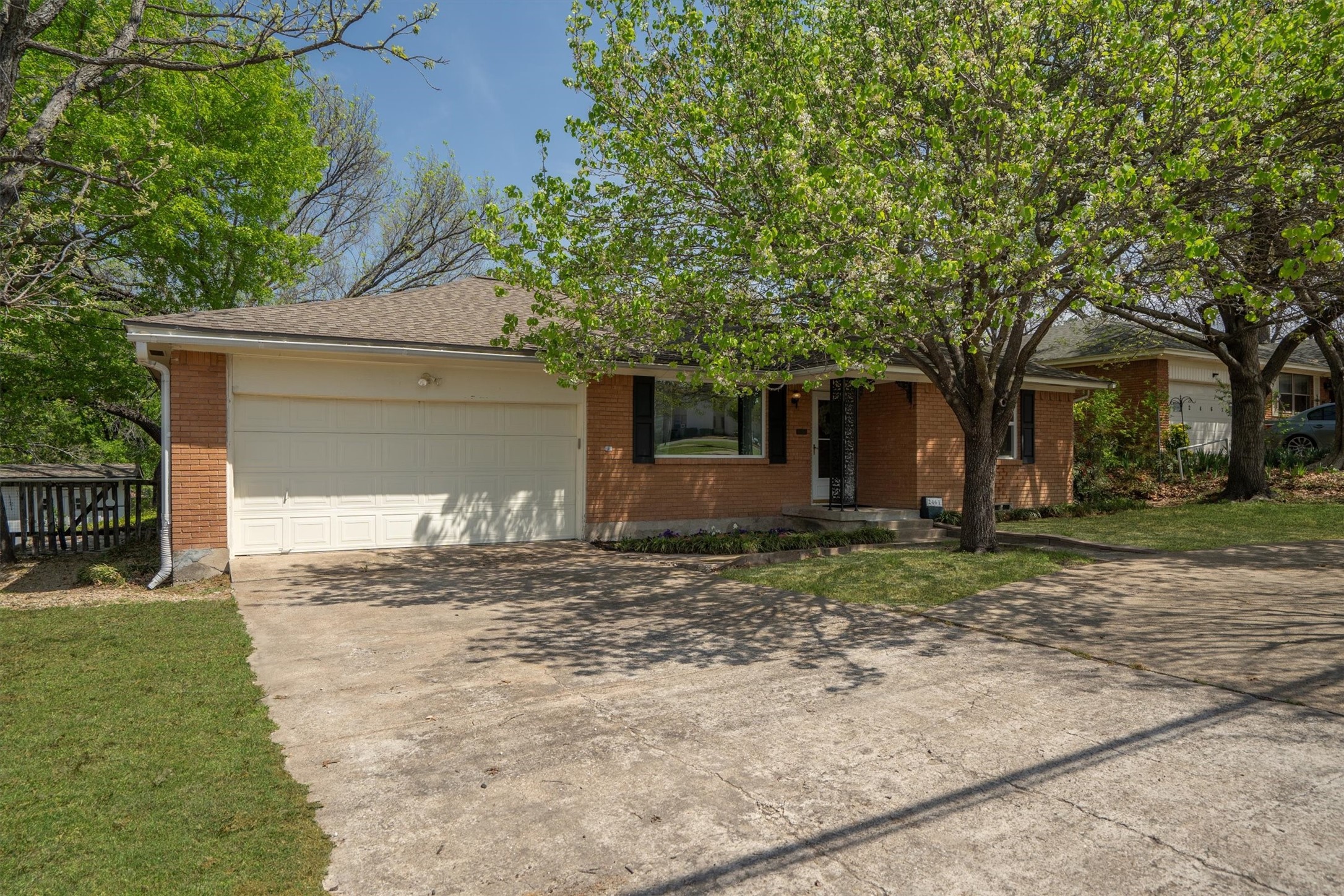 2461 Highland Road Dallas TX 75228