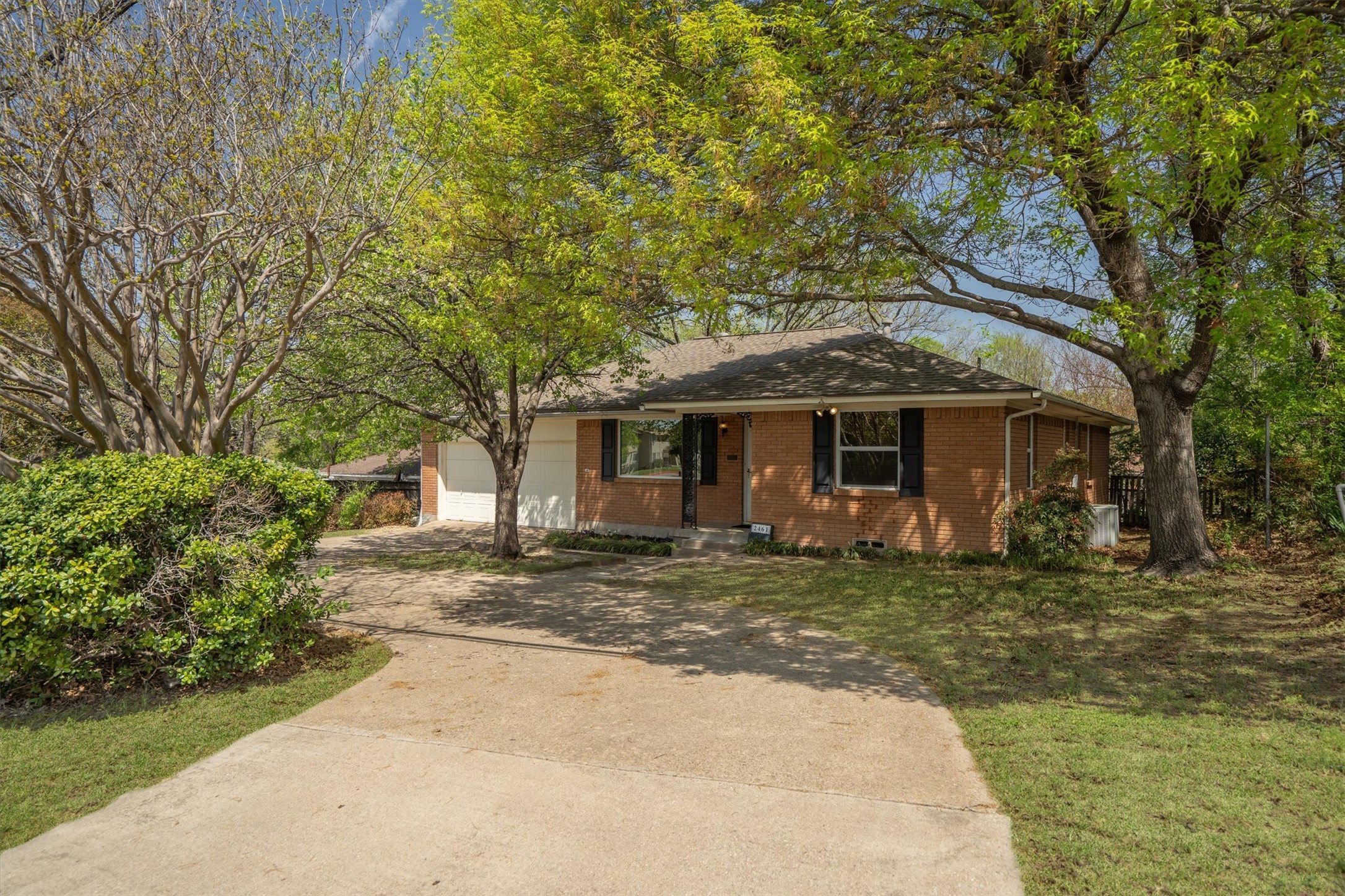 2461 Highland Road Dallas TX 75228