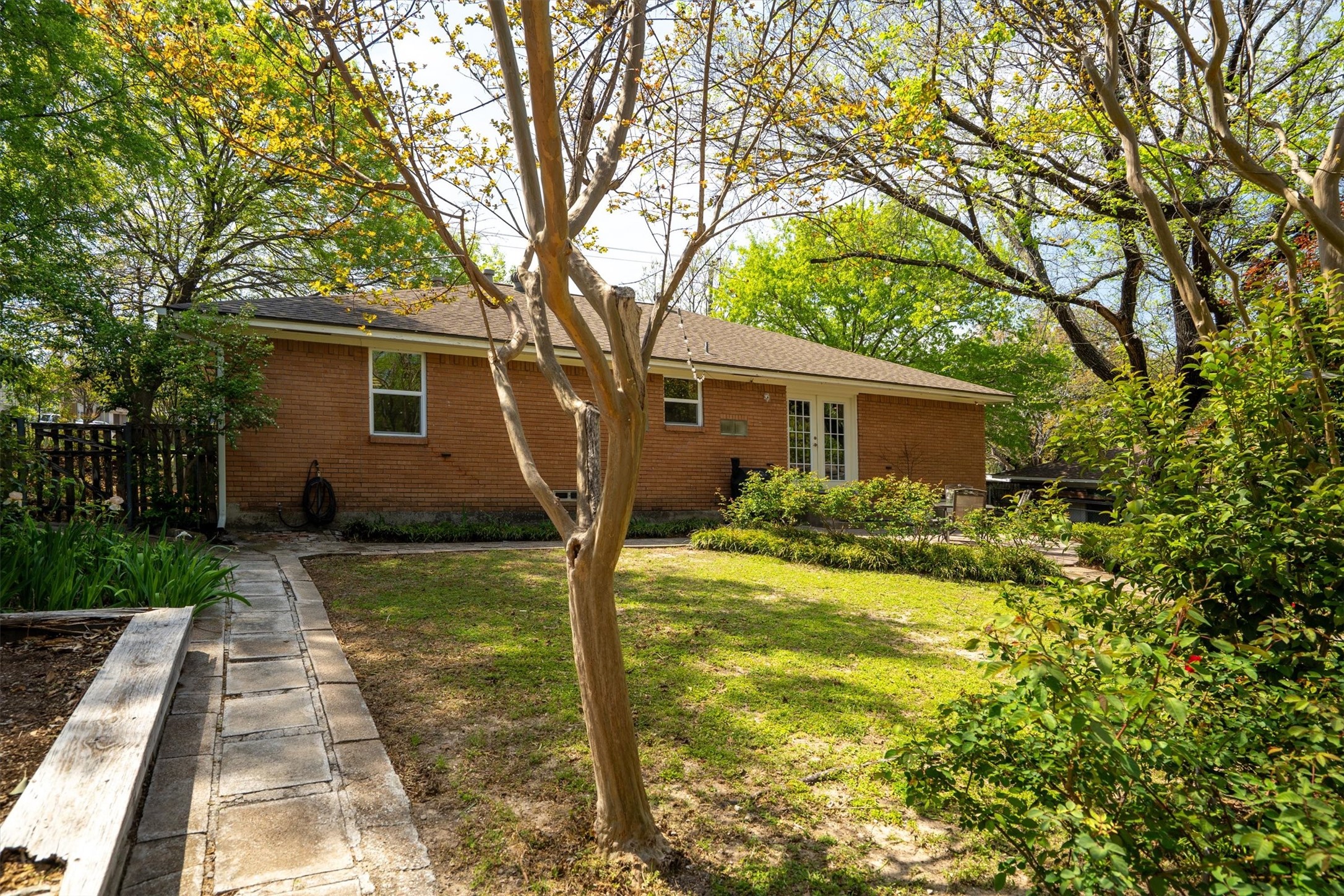 2461 Highland Road Dallas TX 75228