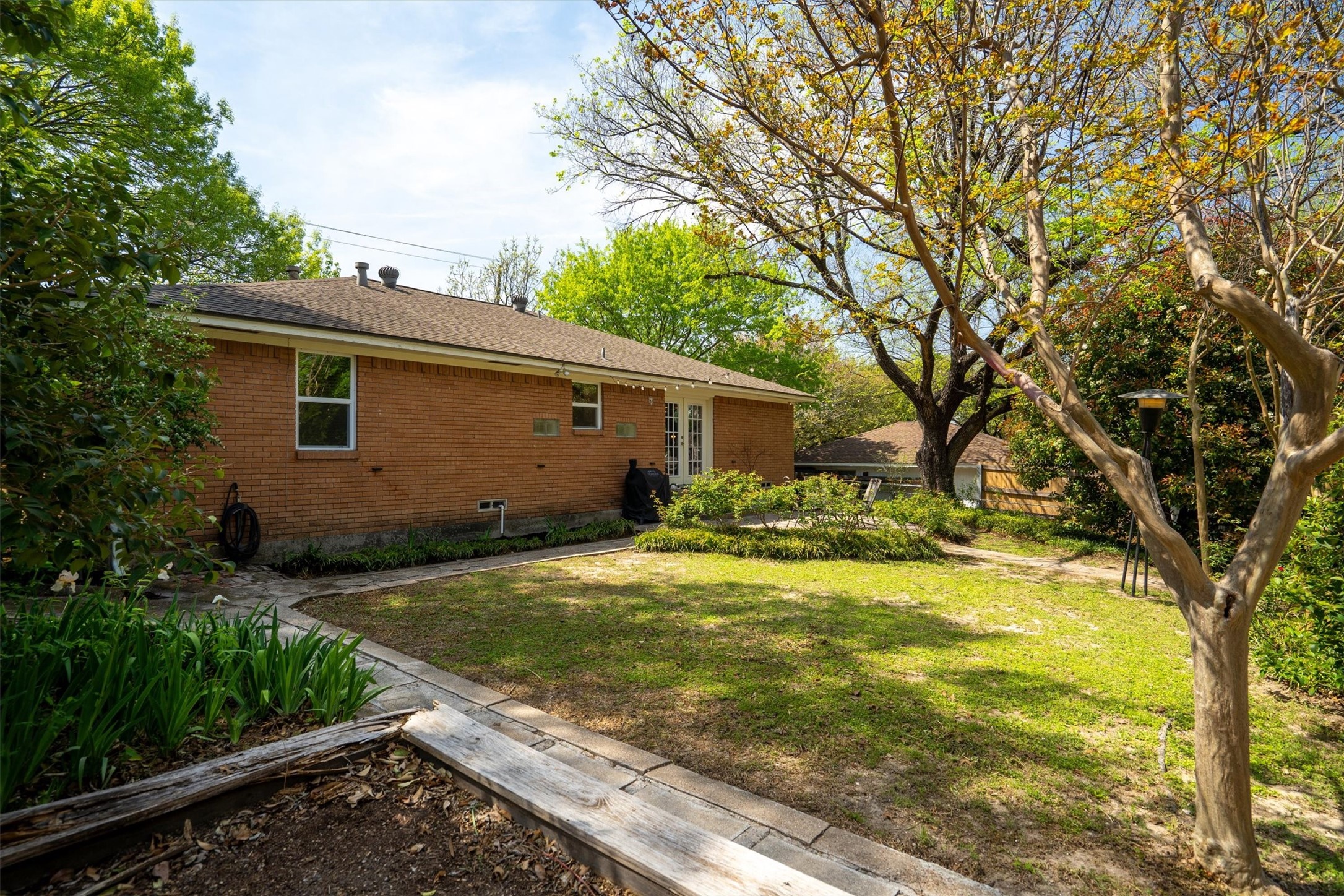 2461 Highland Road Dallas TX 75228