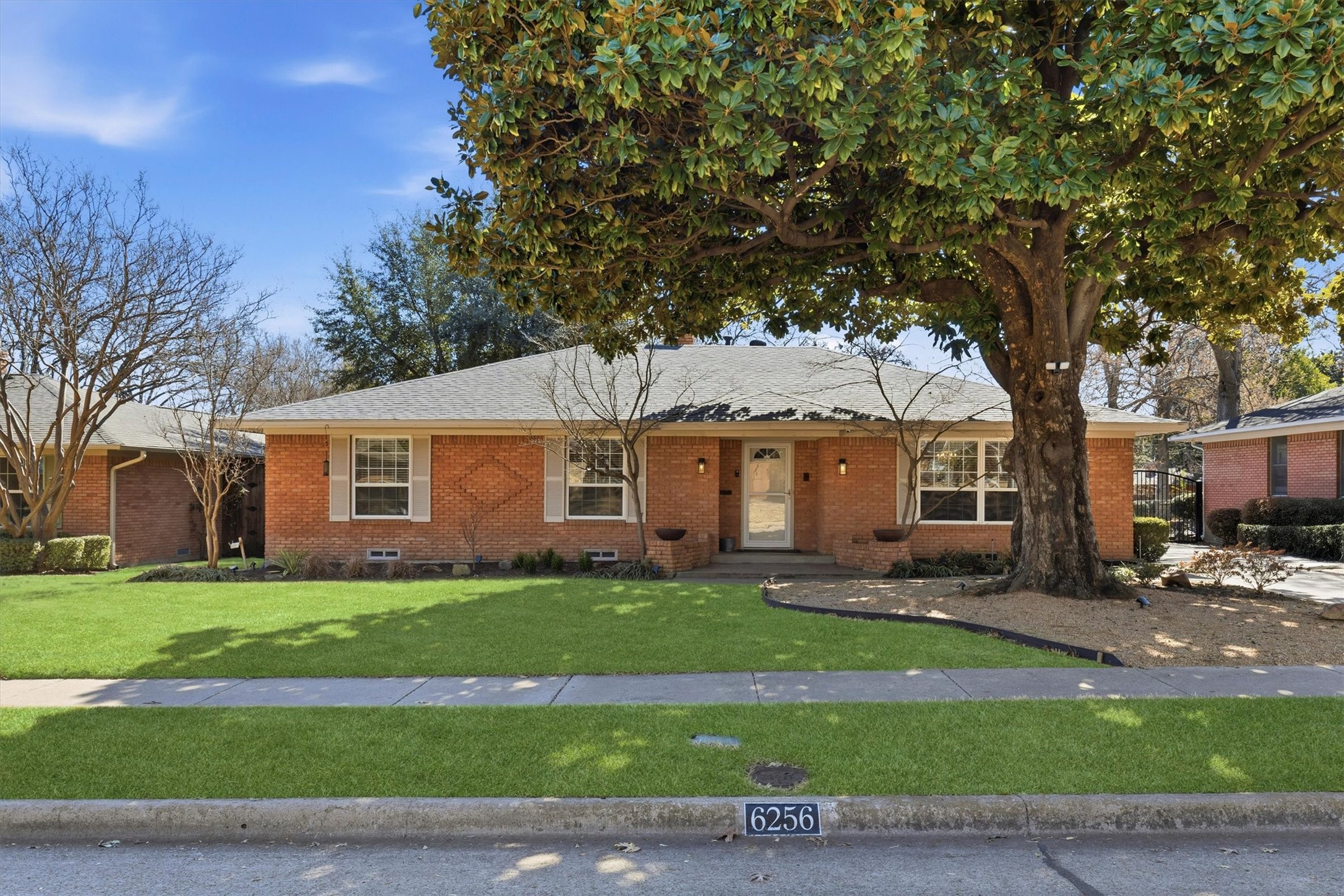 6256 Saratoga Circle Dallas TX 75214