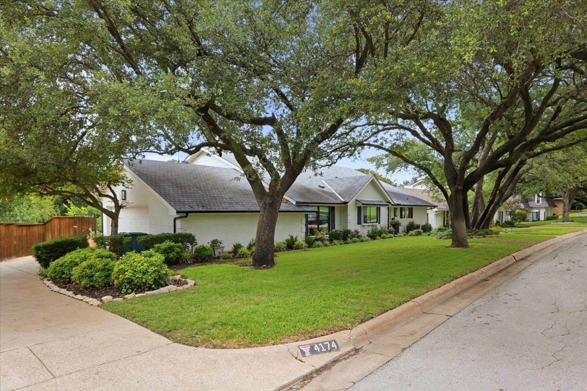 4174 Inman Court Fort Worth TX 76109