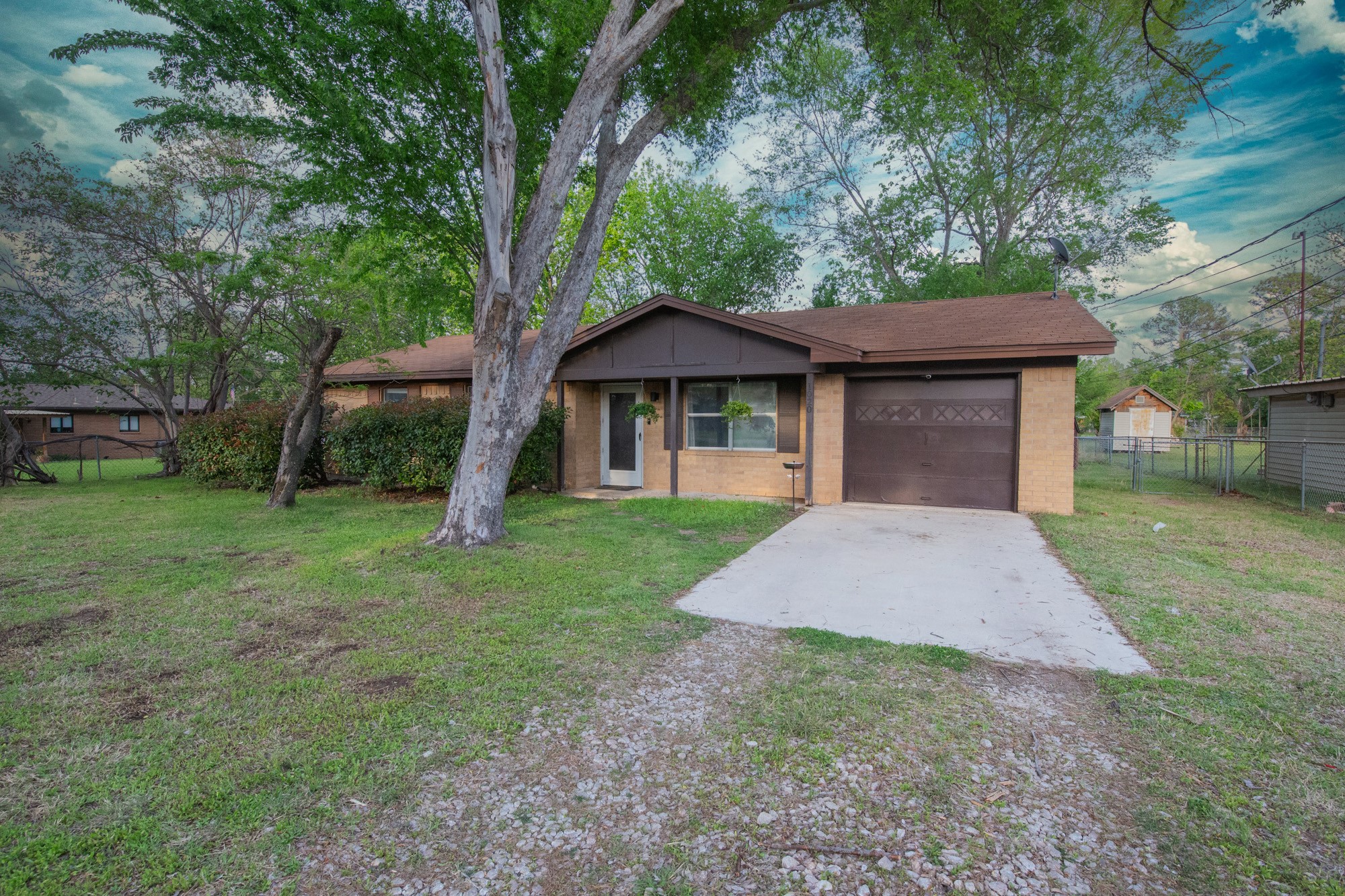1020 Rosebud Drive Azle TX 76020
