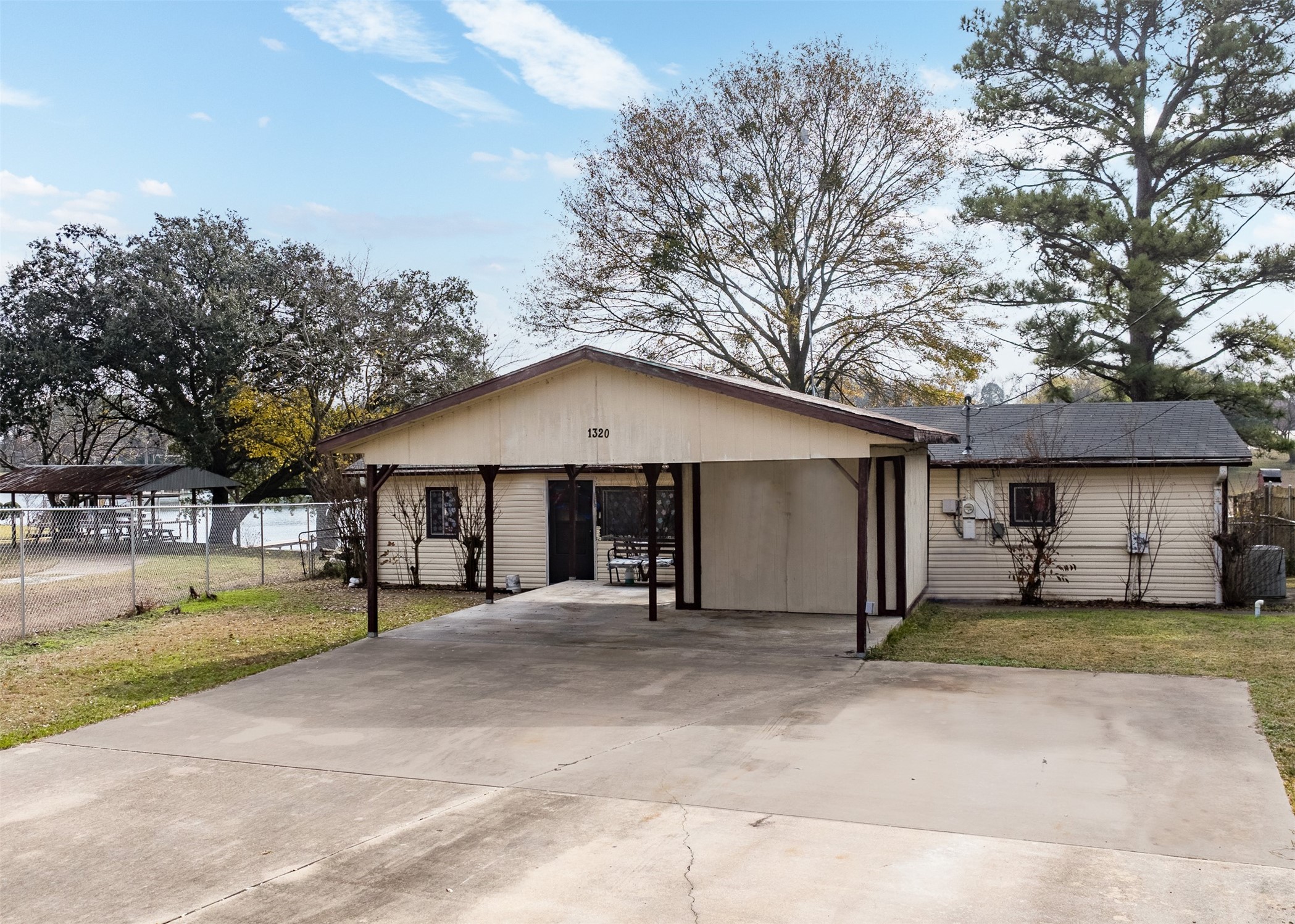 1320 Villa Bay Drive Tool TX 75143