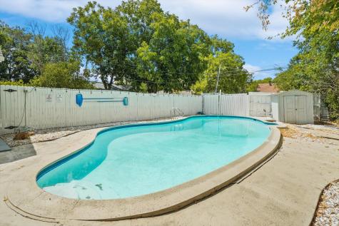 742 Austrian Road Grand Prairie TX 75050