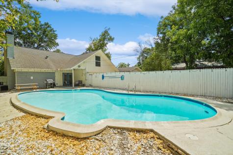 742 Austrian Road Grand Prairie TX 75050