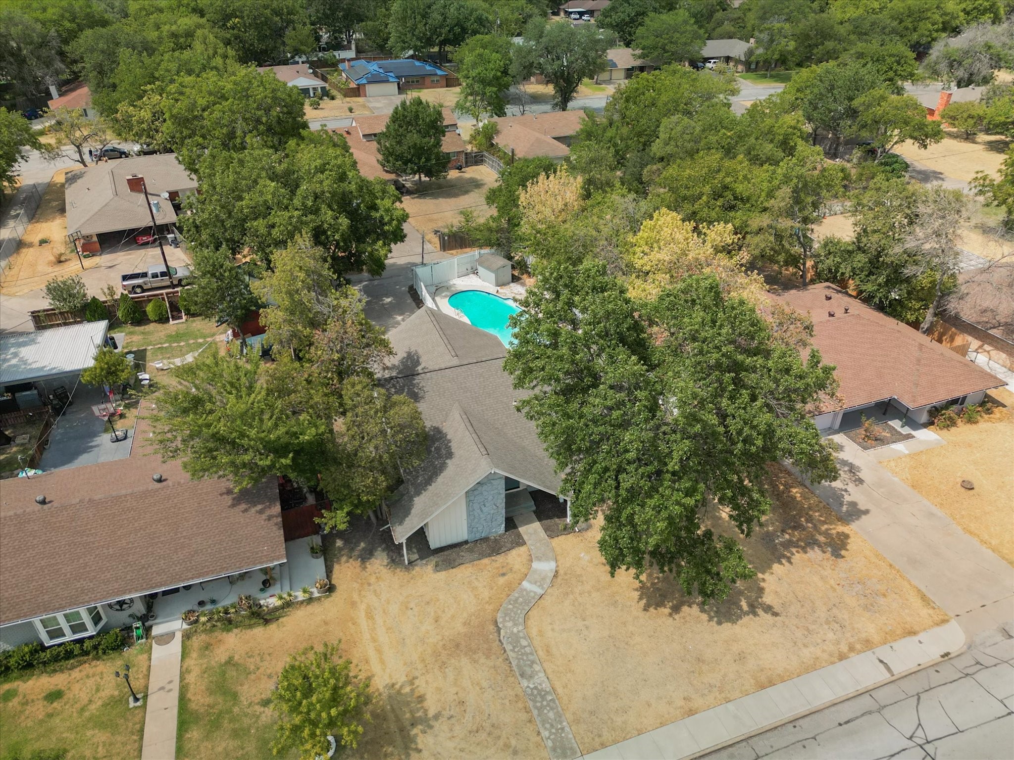 742 Austrian Road Grand Prairie TX 75050