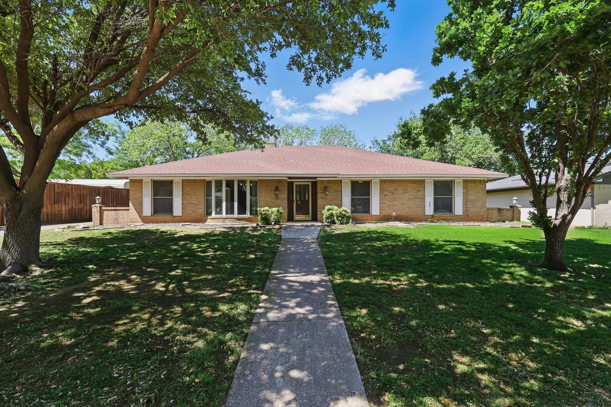 418 Frankie Lane Lewisville TX 75057