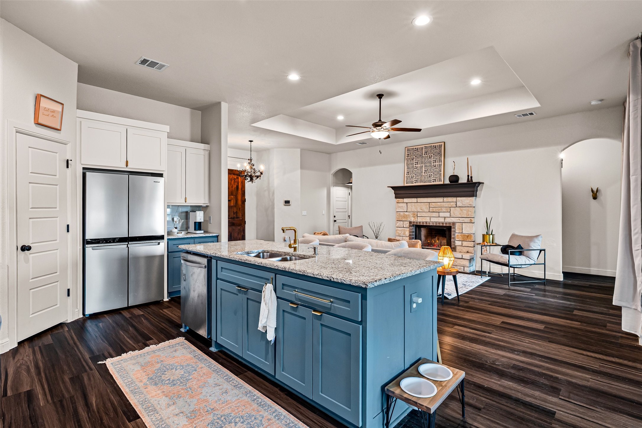 1306 E Apache Trail Granbury TX 76048