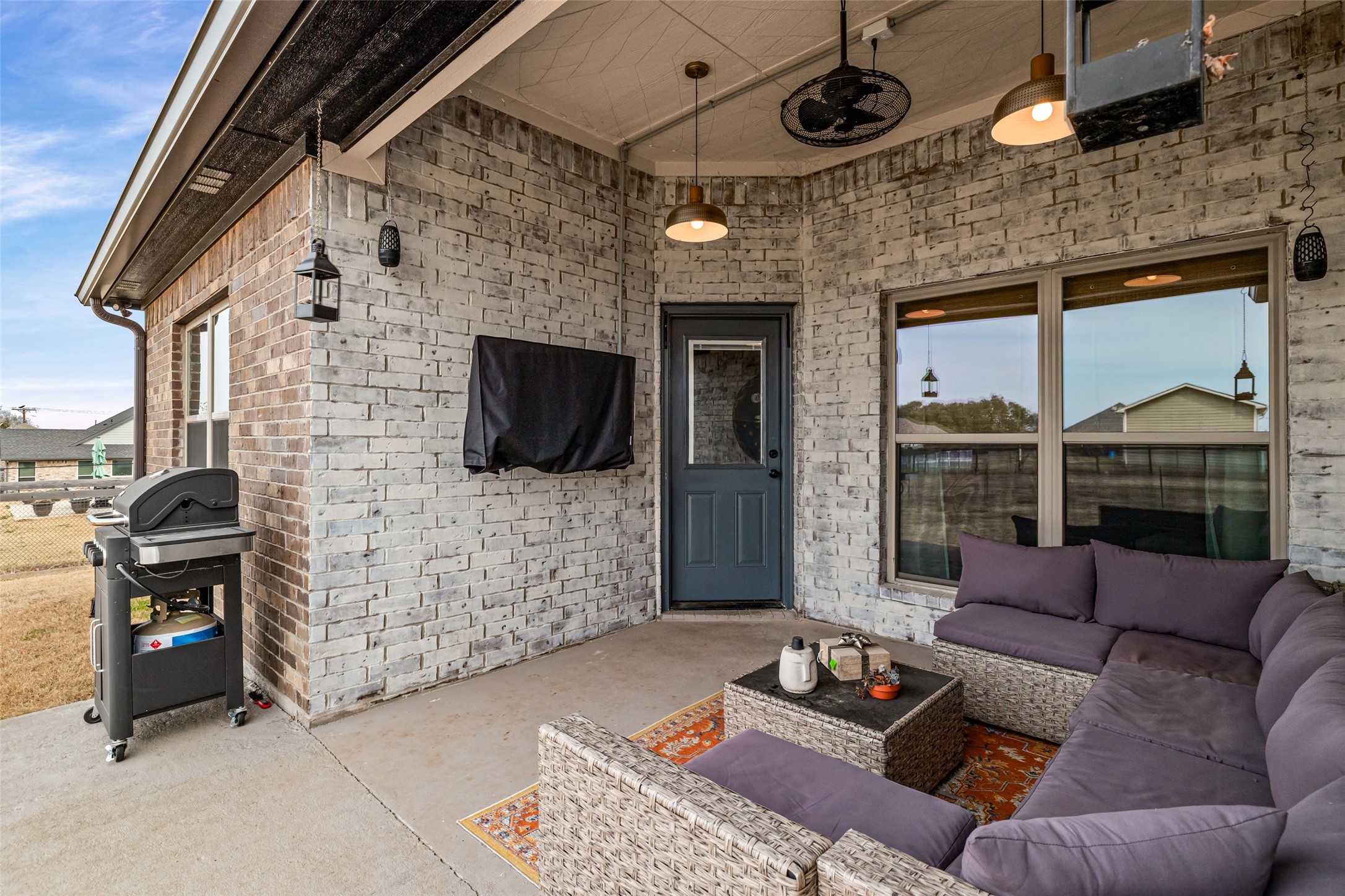 1306 E Apache Trail Granbury TX 76048