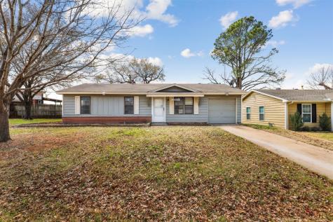 809 Helen Drive Bedford TX 76022