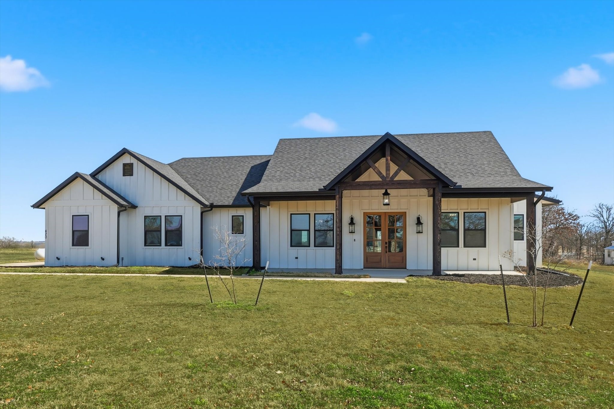 420 Zonaverde Court Poolville TX 76487