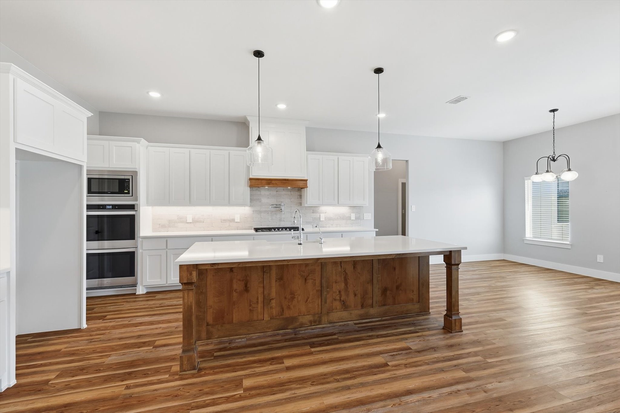 420 Zonaverde Court Poolville TX 76487