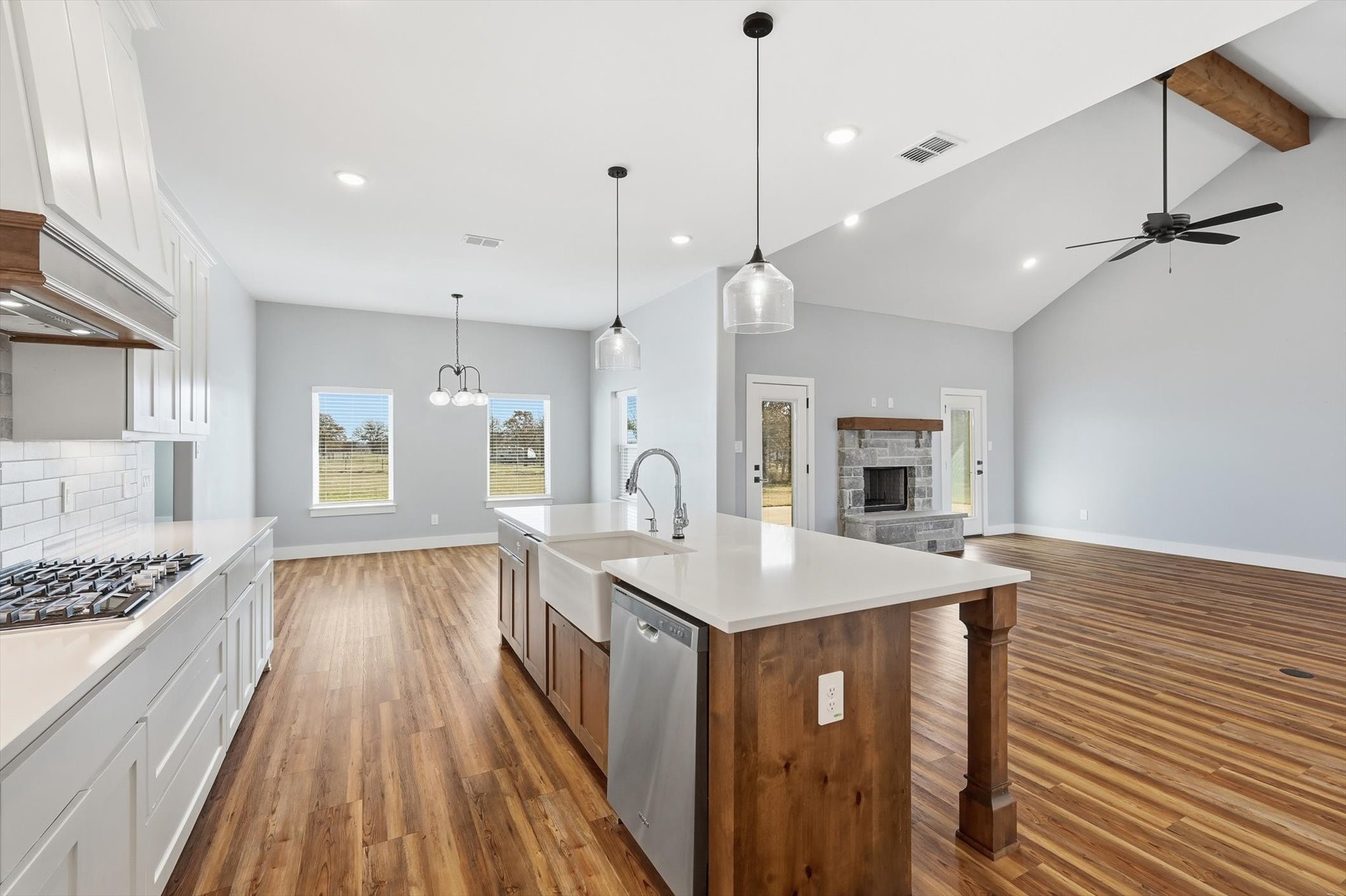 420 Zonaverde Court Poolville TX 76487