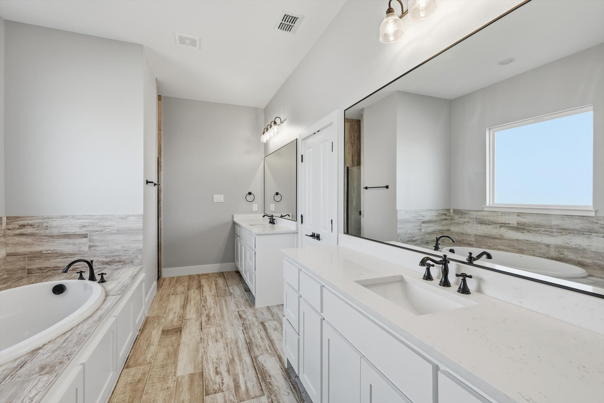 420 Zonaverde Court Poolville TX 76487