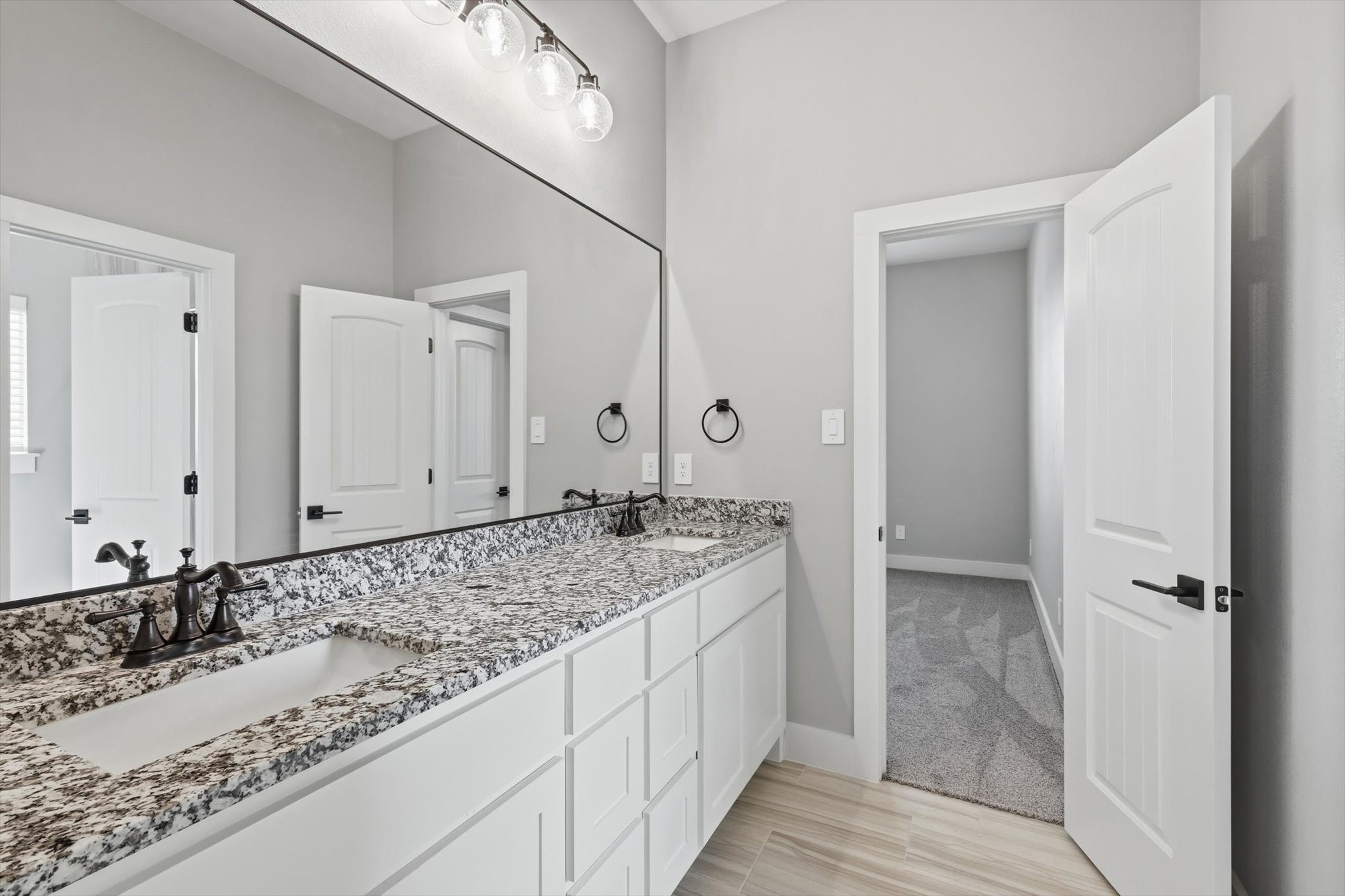 420 Zonaverde Court Poolville TX 76487