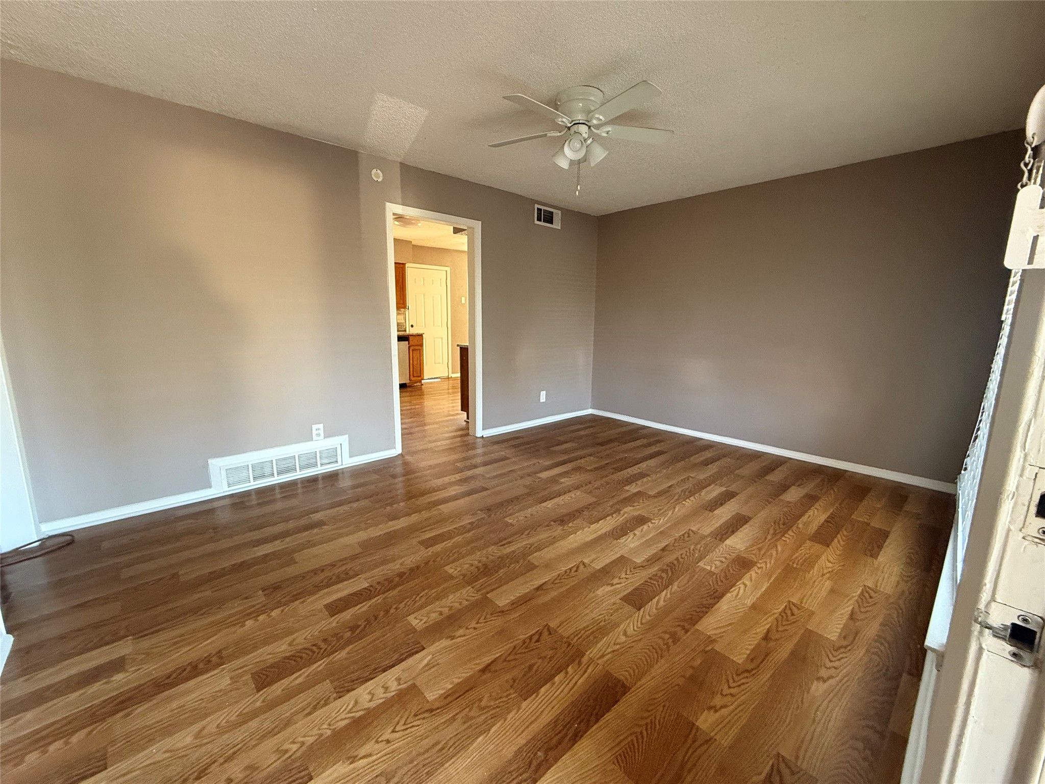 518 Calvin Drive Garland TX 75041