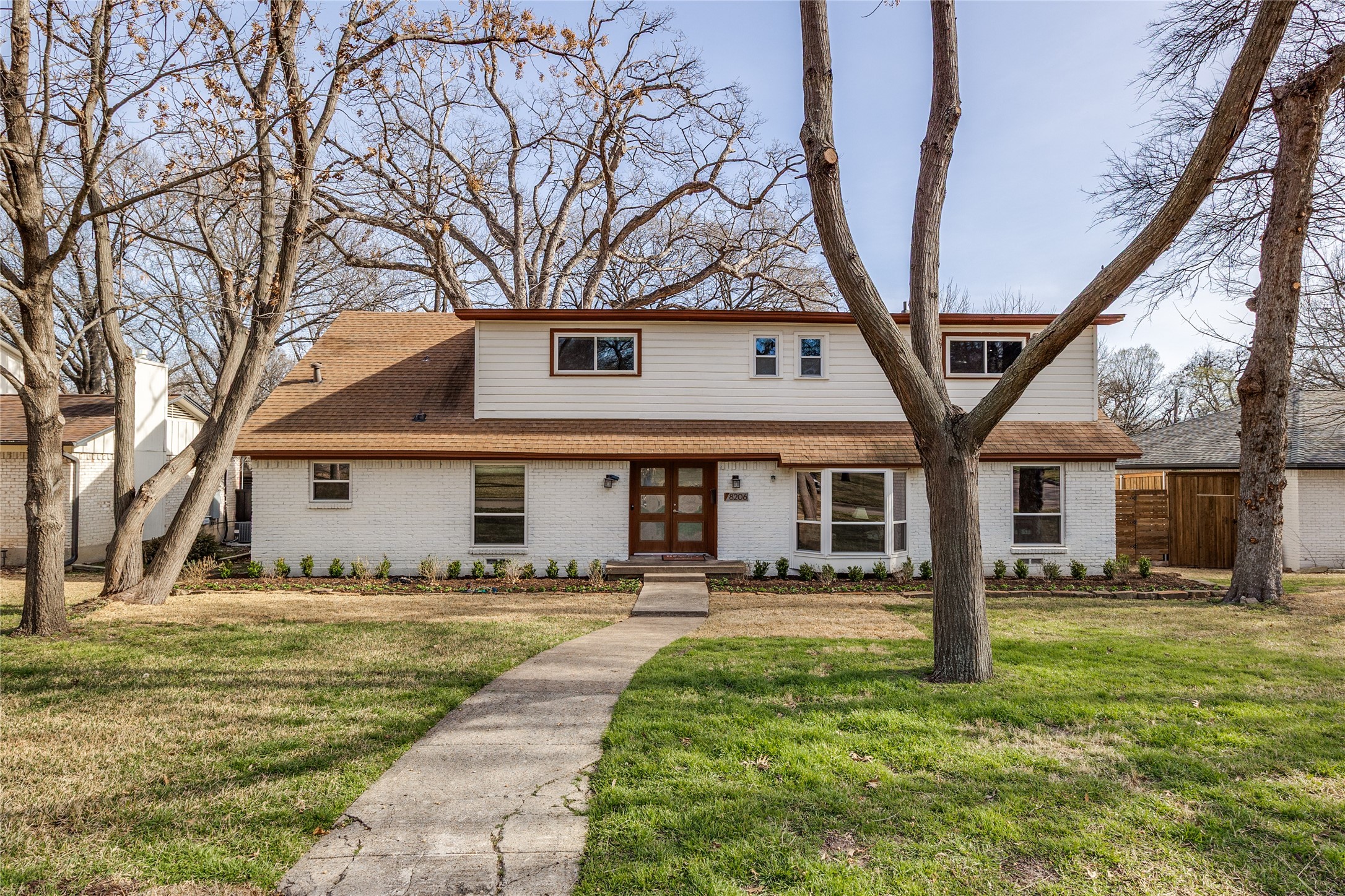 8206 San Cristobal Drive Dallas TX 75218