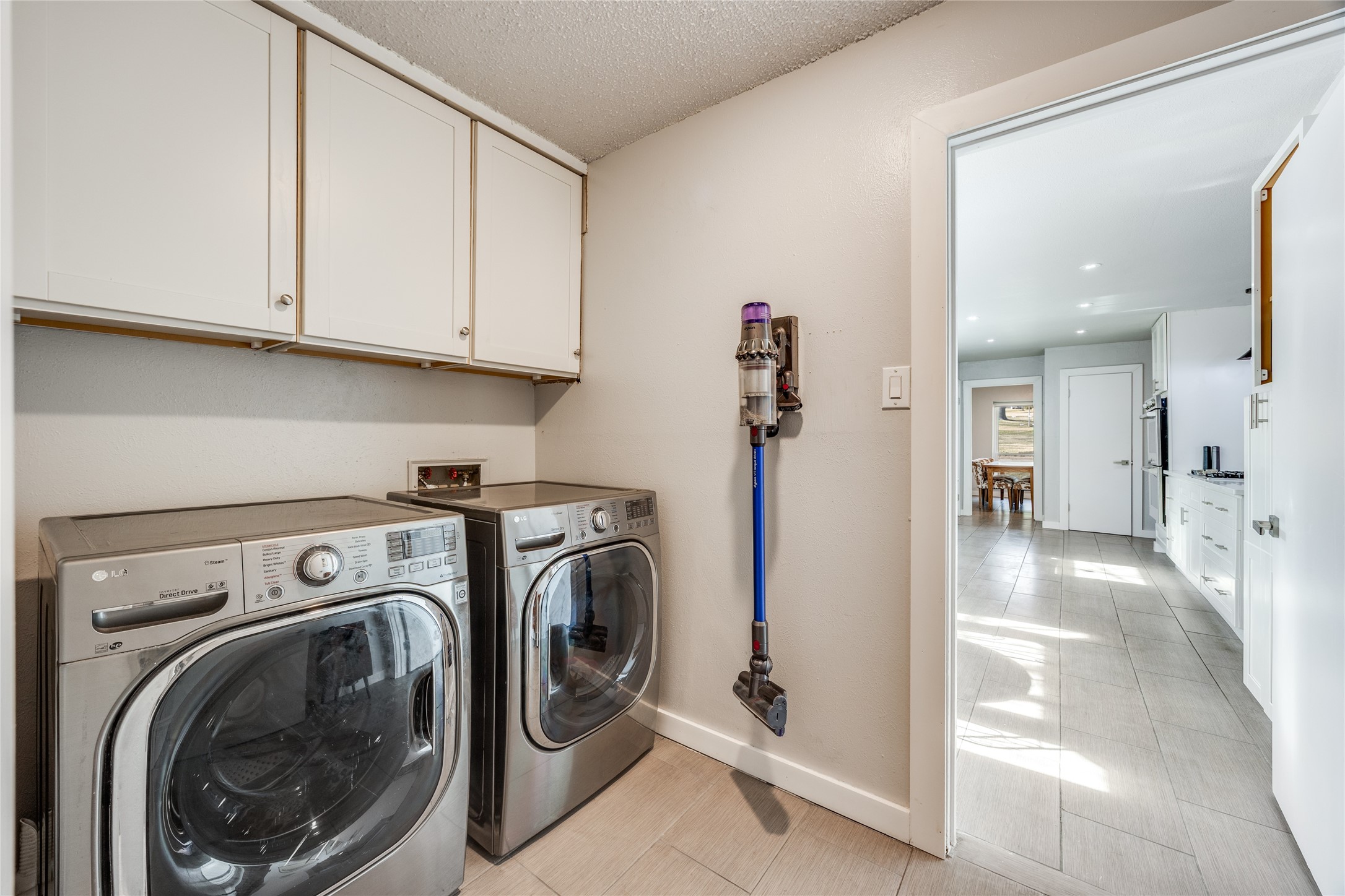 8206 San Cristobal Drive Dallas TX 75218
