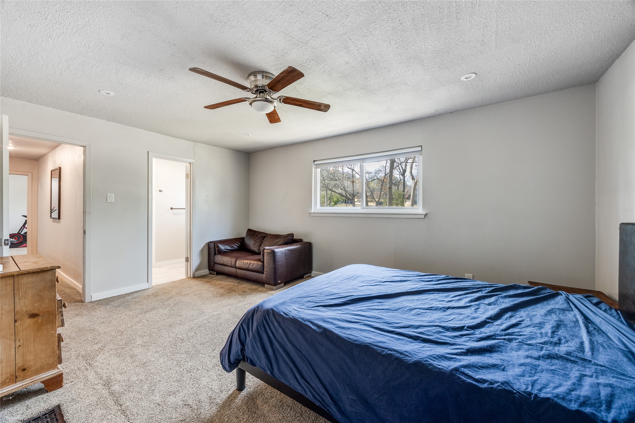 8206 San Cristobal Drive Dallas TX 75218