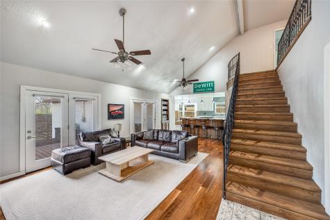 8206 San Cristobal Drive Dallas TX 75218