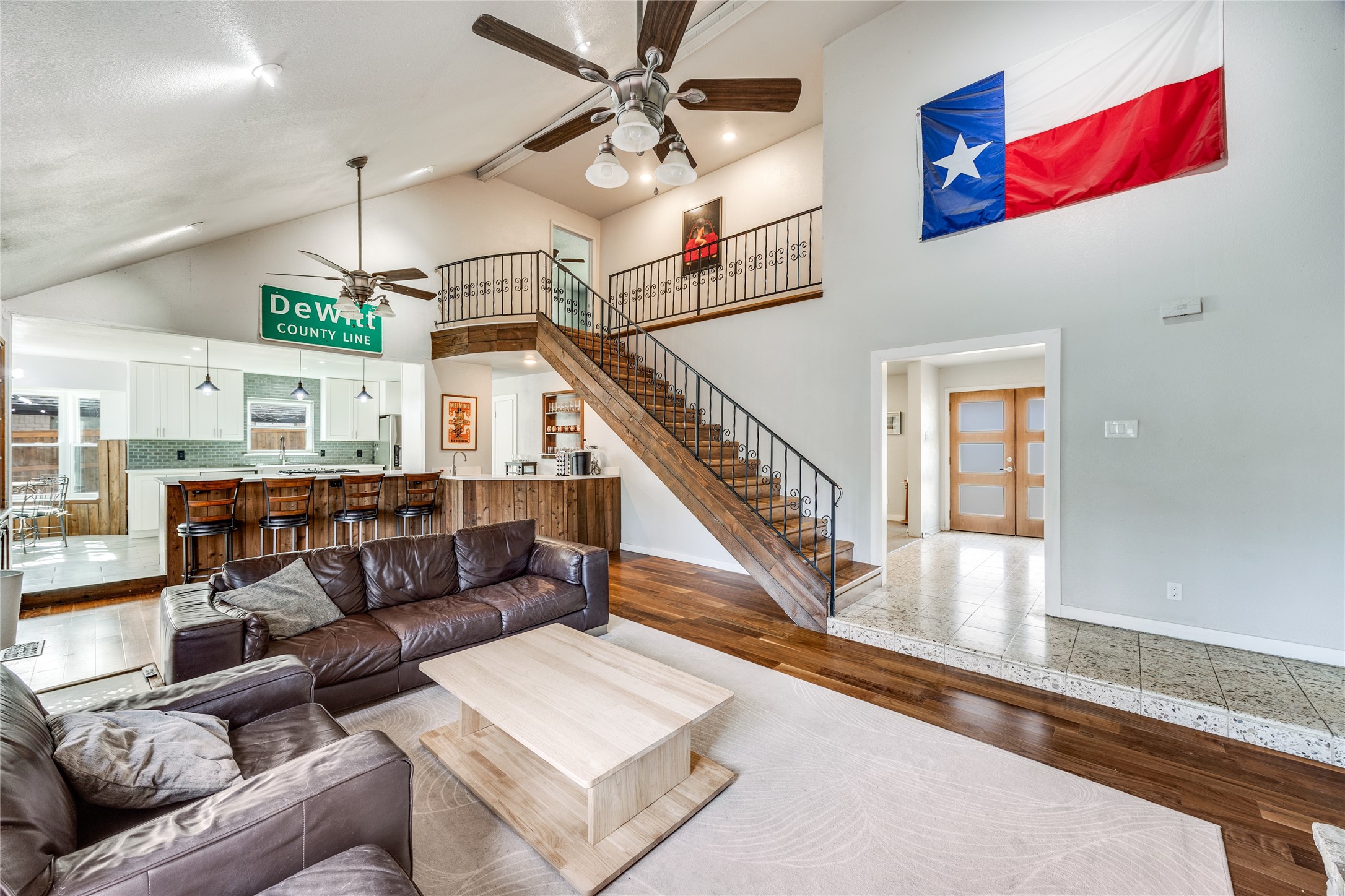 8206 San Cristobal Drive Dallas TX 75218