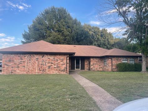 325 Suttonwood Drive Fort Worth TX 76108