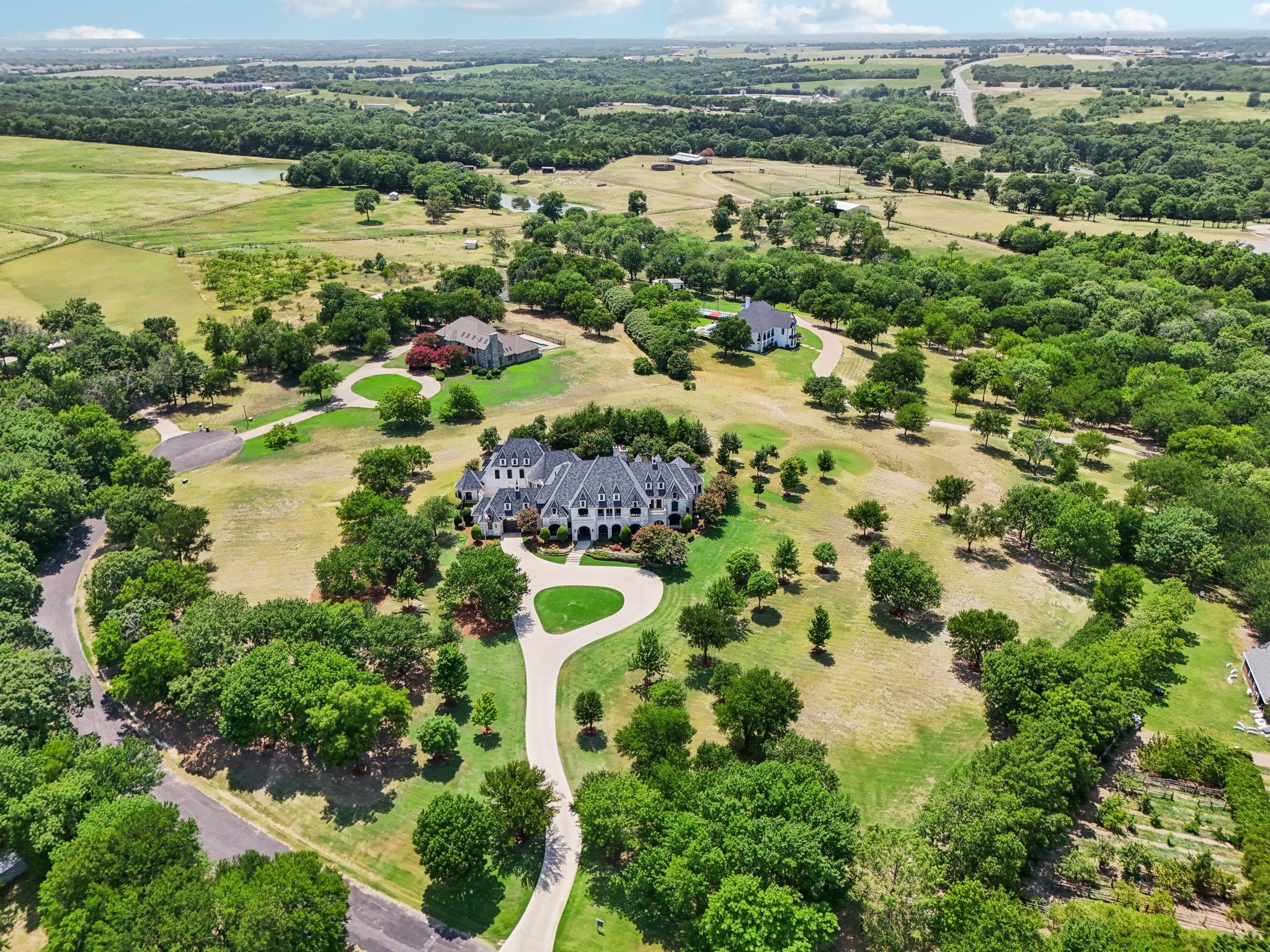 233 Woodland Hills Drive Sherman TX 75092