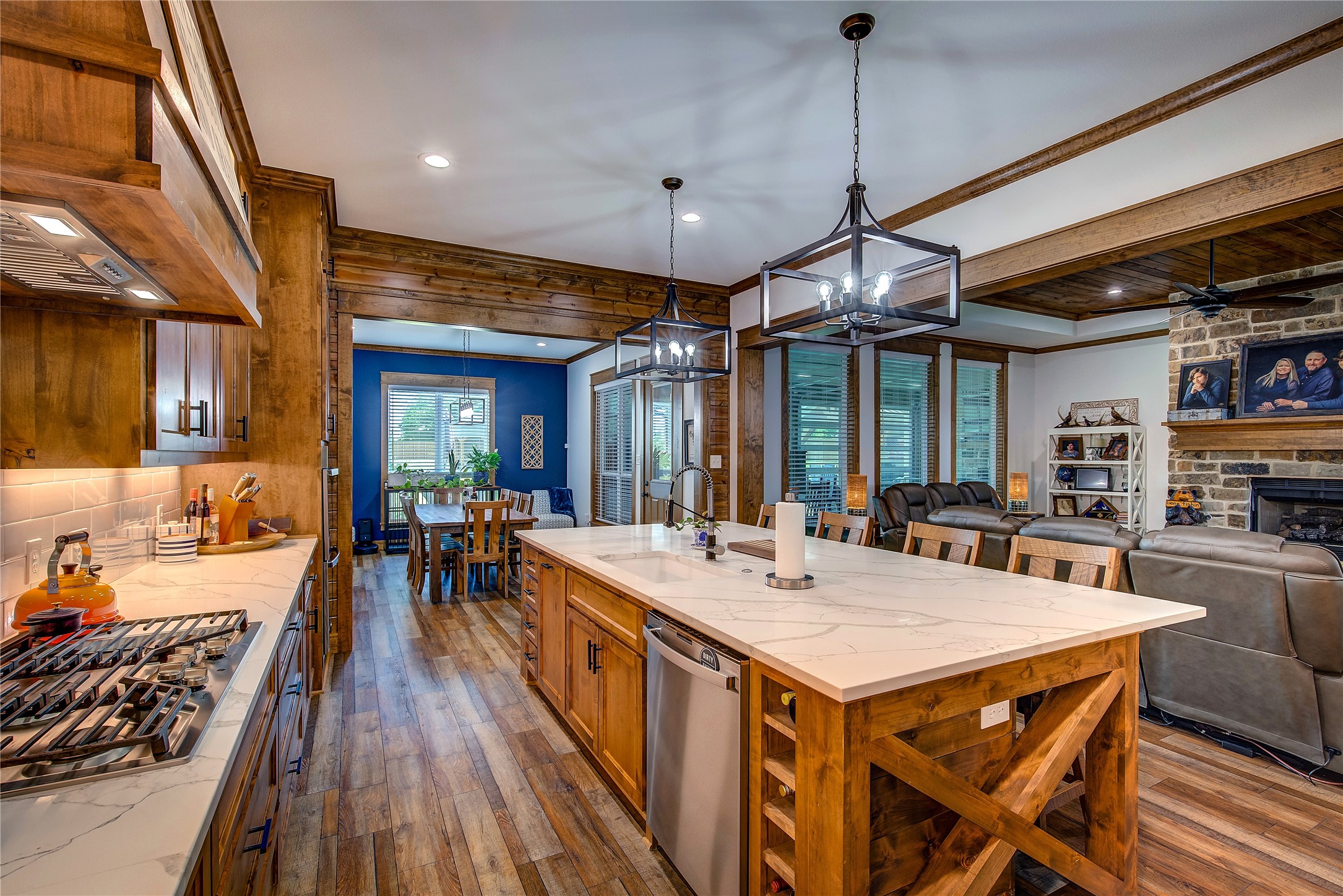 128 Rs County Road 3390 Emory TX 75440