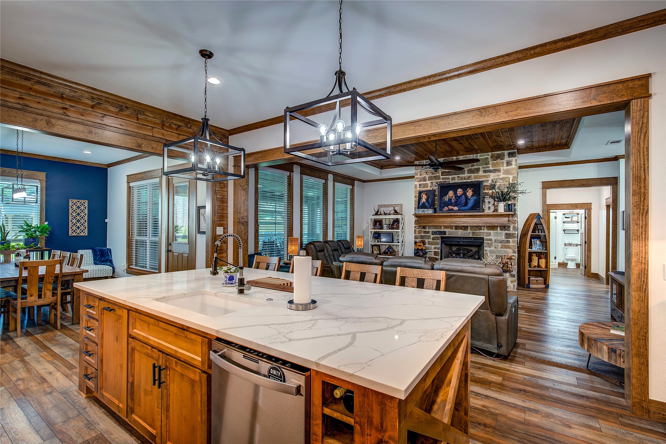 128 Rs County Road 3390 Emory TX 75440