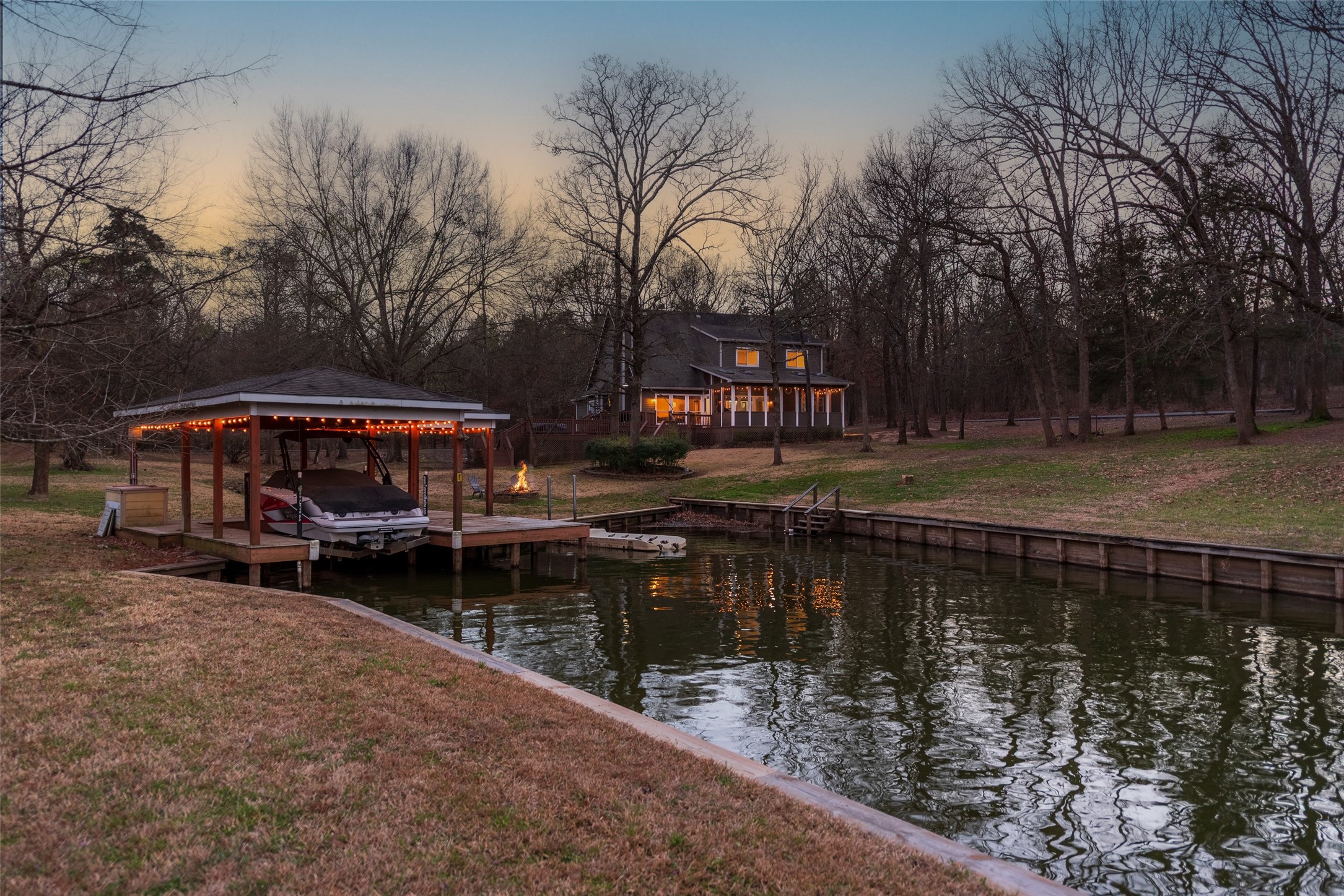 233 E El Dorado Drive Scroggins TX 75480
