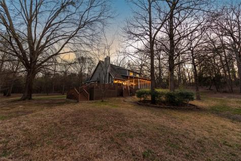 233 E El Dorado Drive Scroggins TX 75480
