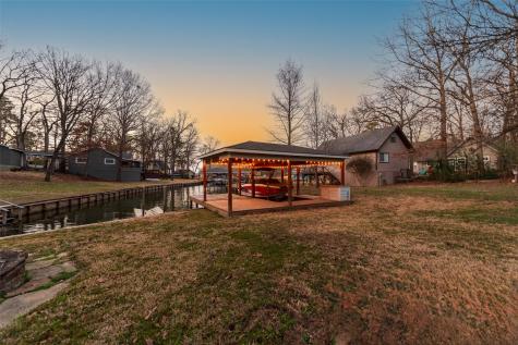 233 E El Dorado Drive Scroggins TX 75480