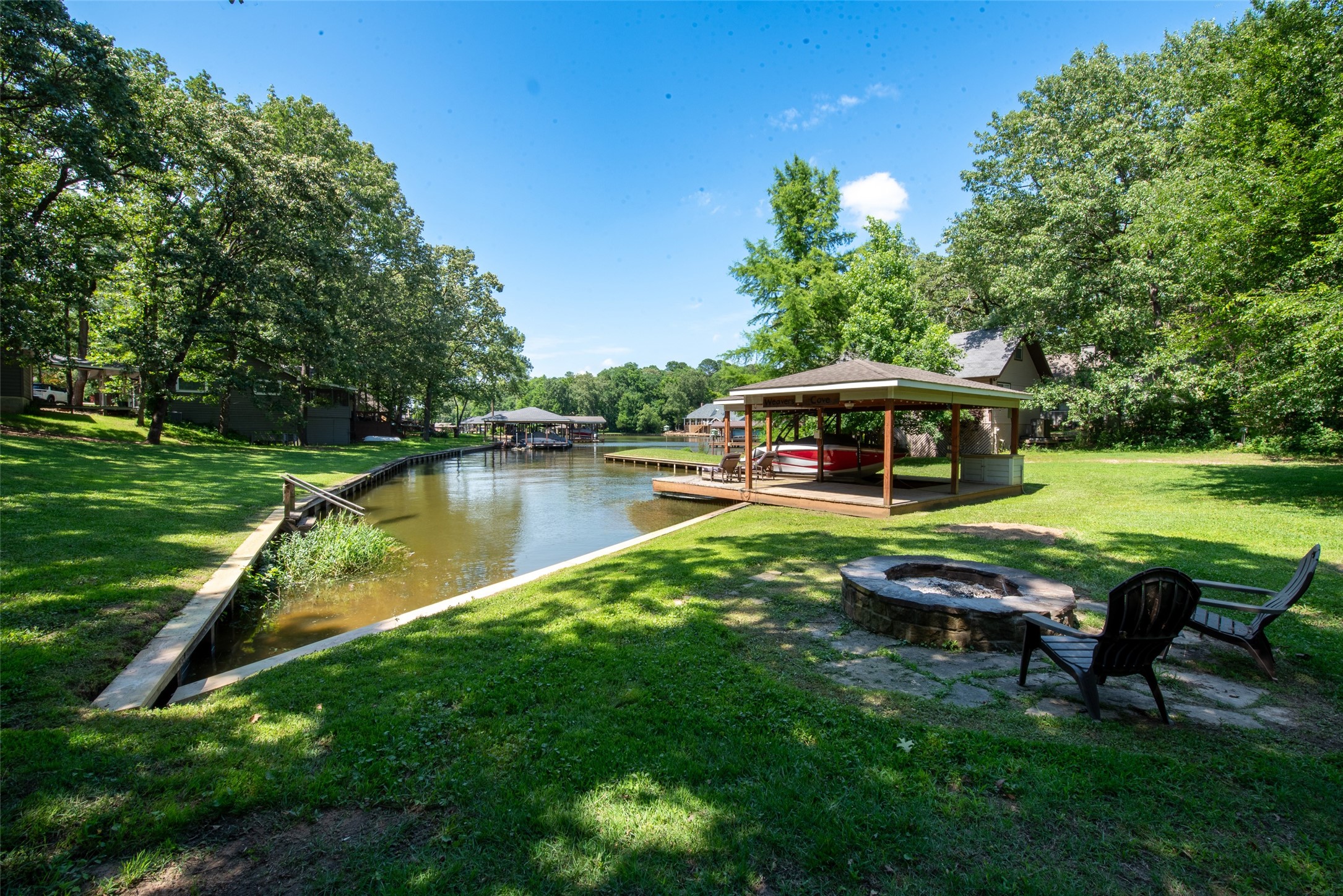 233 E El Dorado Drive Scroggins TX 75480