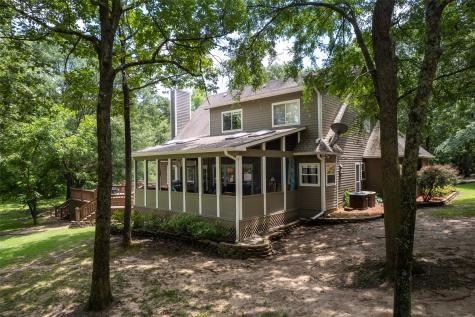 233 E El Dorado Drive Scroggins TX 75480