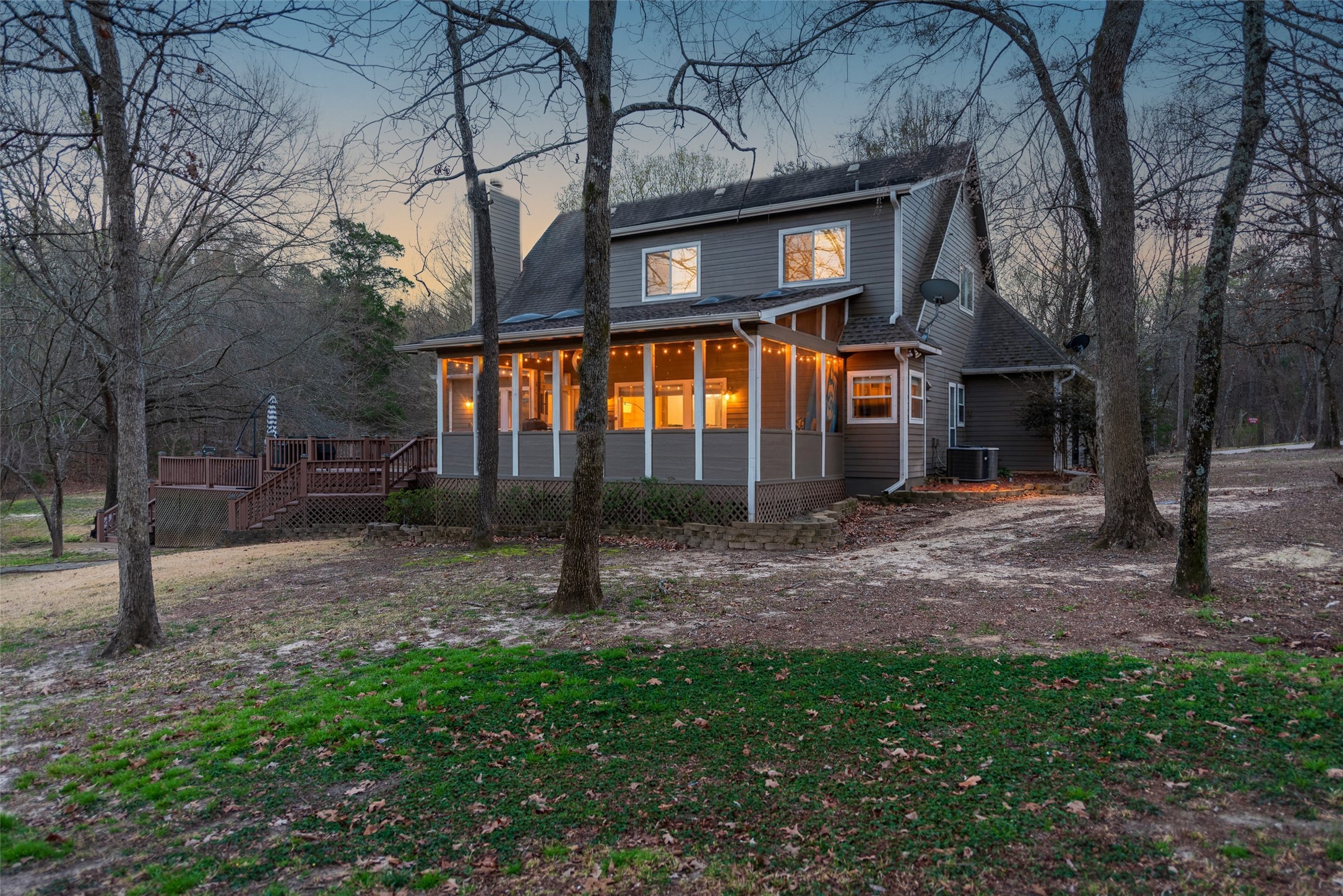 233 E El Dorado Drive Scroggins TX 75480