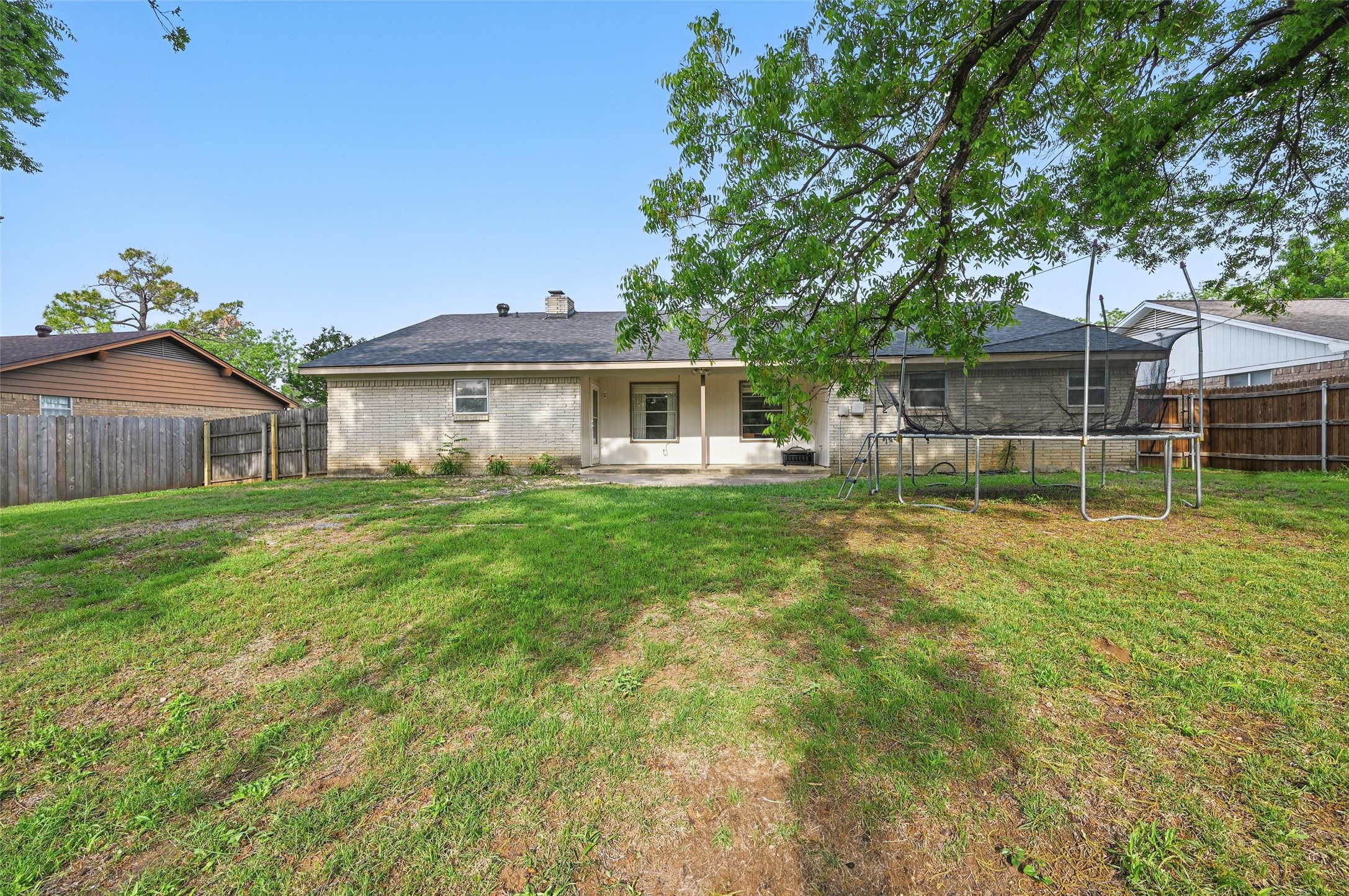 2108 Stonegate Drive N Bedford TX 76021
