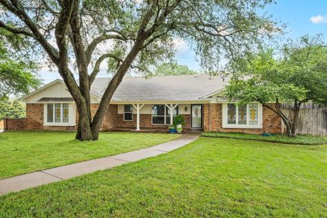 2817 Downing Court Bedford TX 76021