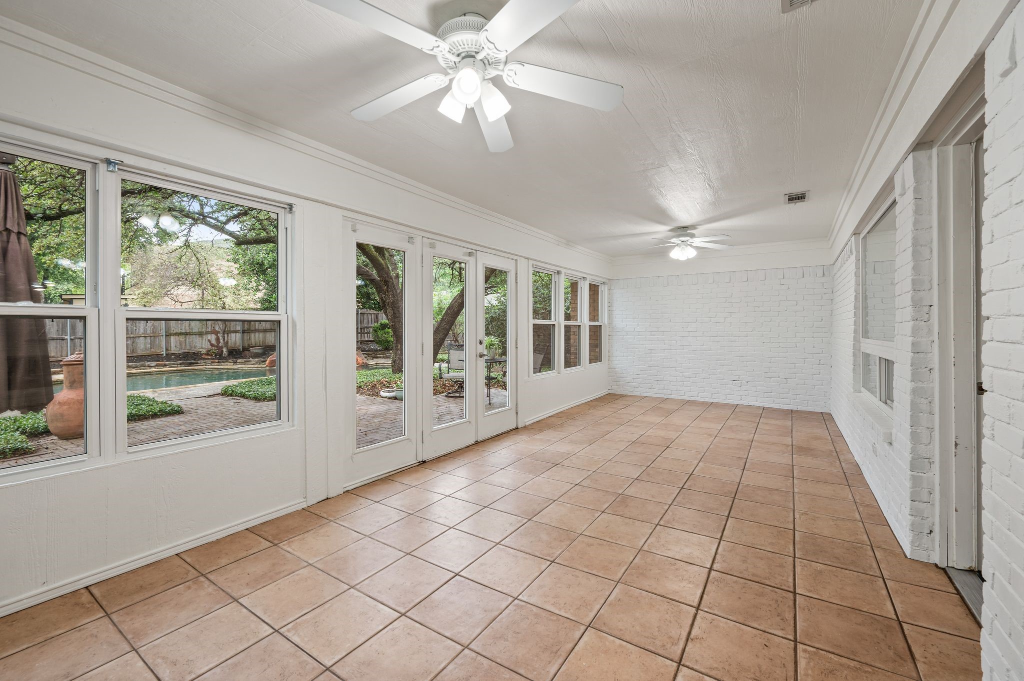 2817 Downing Court Bedford TX 76021