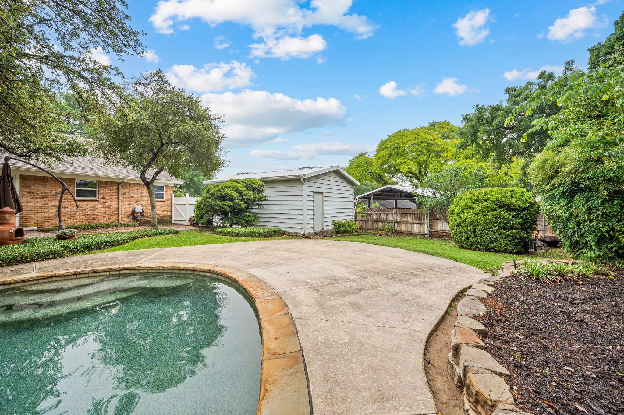 2817 Downing Court Bedford TX 76021
