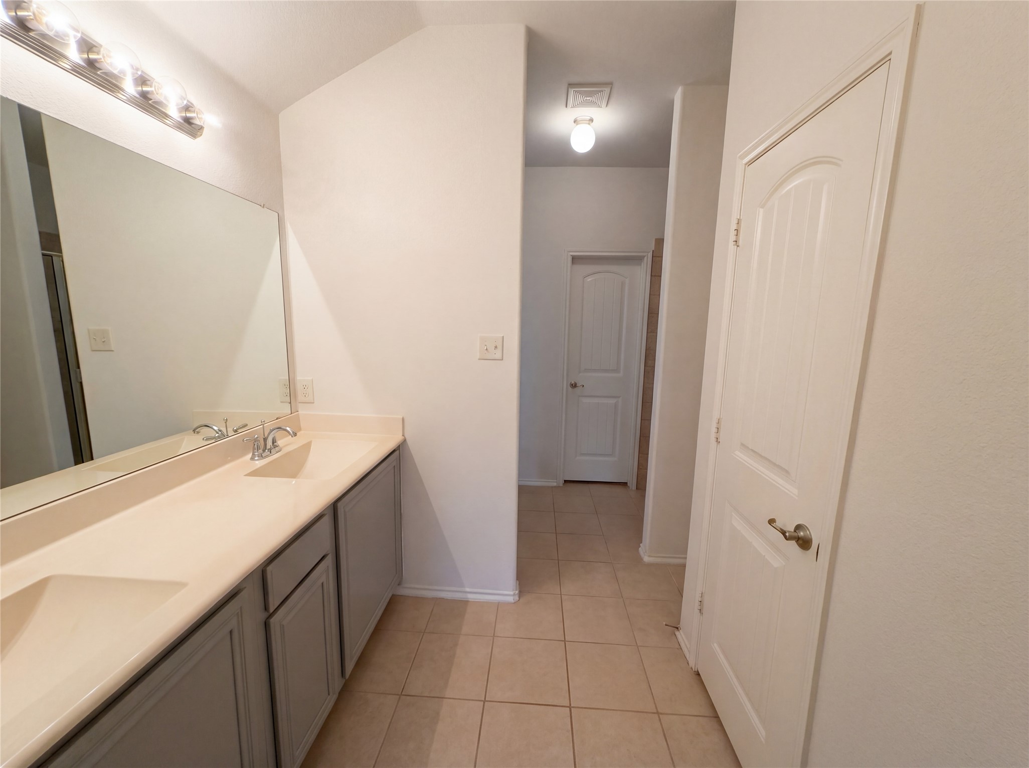 2553 Cumberland Trail Balch Springs TX 75181